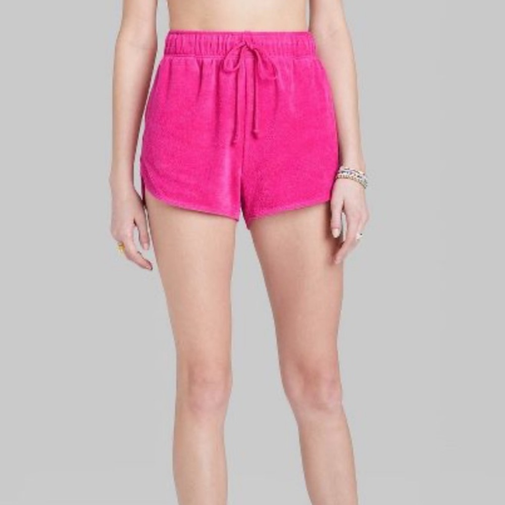 Pink shorts 💕